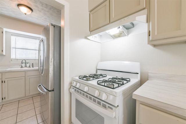 5514 Vickita Drive, Houston, TX 77032