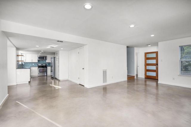 2103 Lear LN, Austin, TX 78745