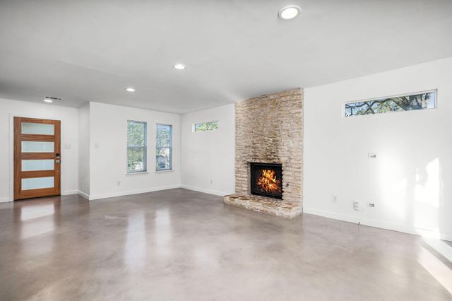 2103 Lear LN, Austin, TX 78745