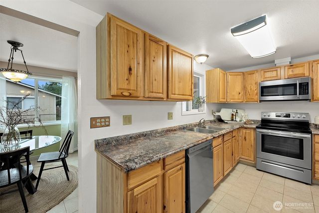 19428 Crescent Drive E, Spanaway, WA 98387