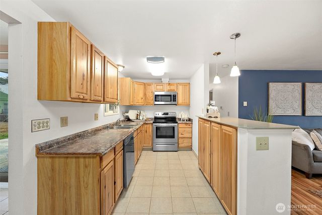 19428 Crescent Drive E, Spanaway, WA 98387