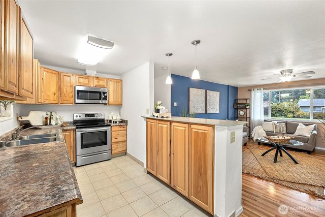 19428 Crescent Drive E, Spanaway, WA 98387