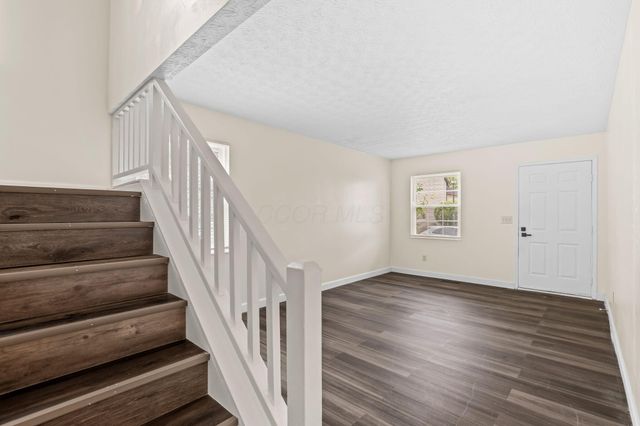 4848 Duke Philip Drive, 25B, Hilliard, OH 43026