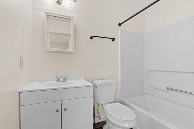 4848 Duke Philip Drive, 25B, Hilliard, OH 43026