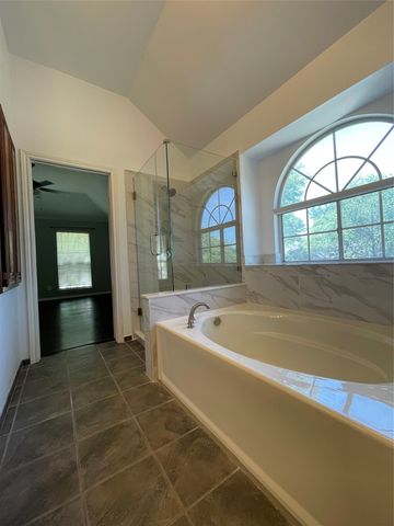 2930 Willow Creek Drive, Grapevine, TX 76051