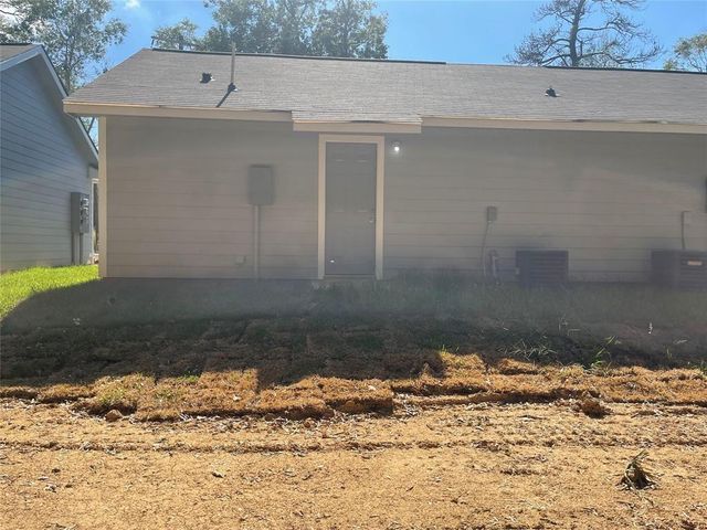 635 Martin Luther King Drive A, Ames, TX 77575