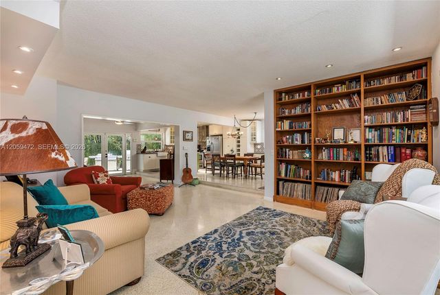 9350 SW 48 Street, Miami, FL 33165