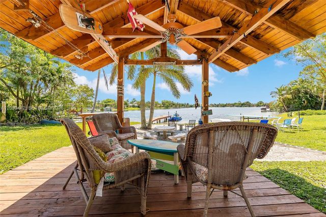 9350 SW 48 Street, Miami, FL 33165
