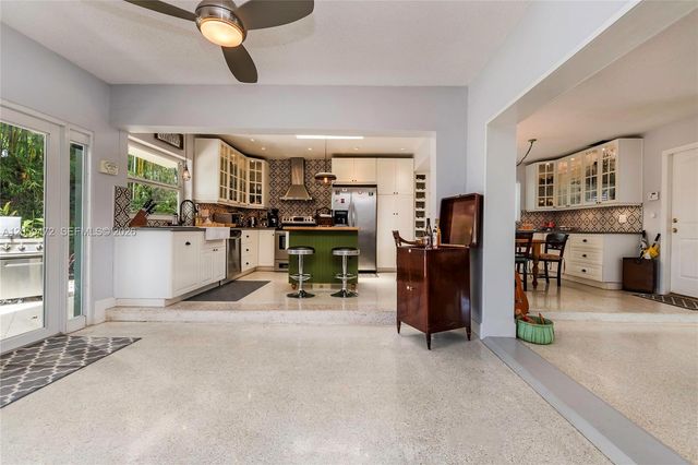 9350 SW 48 Street, Miami, FL 33165
