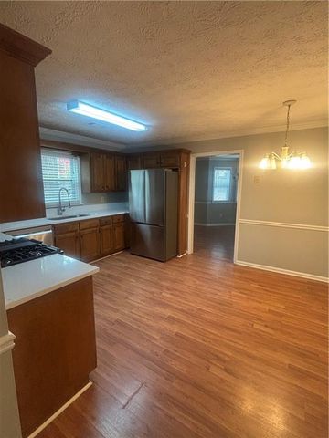 1135 Burning Bush, Loganville, GA 30052