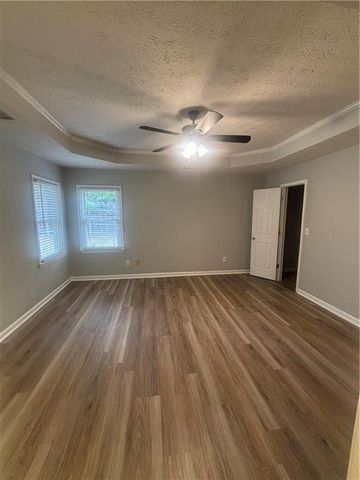 1135 Burning Bush, Loganville, GA 30052