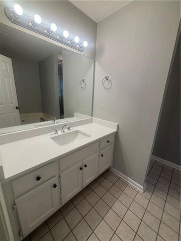 1135 Burning Bush, Loganville, GA 30052