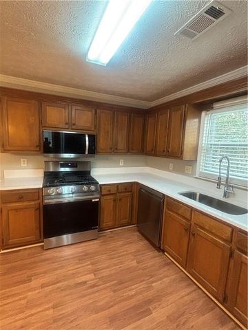 1135 Burning Bush, Loganville, GA 30052