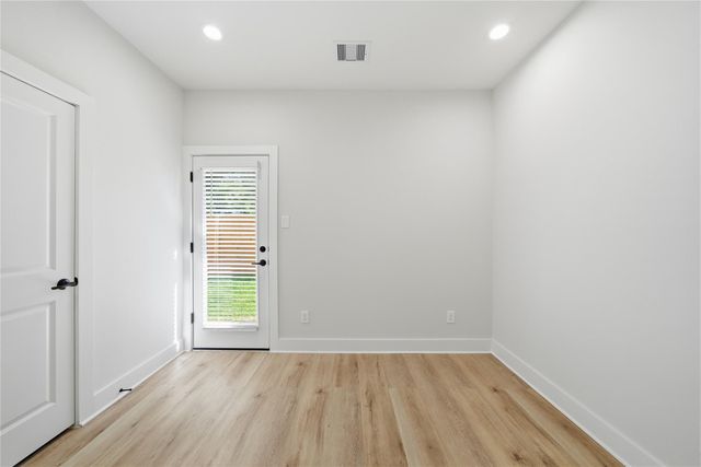 10929 Ivyridge Drive B, Houston, TX 77043