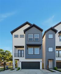 10929 Ivyridge Drive B, Houston, TX 77043