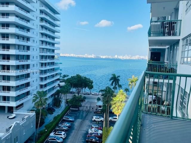 1408 Brickell Bay Dr 916, Miami, FL 33131