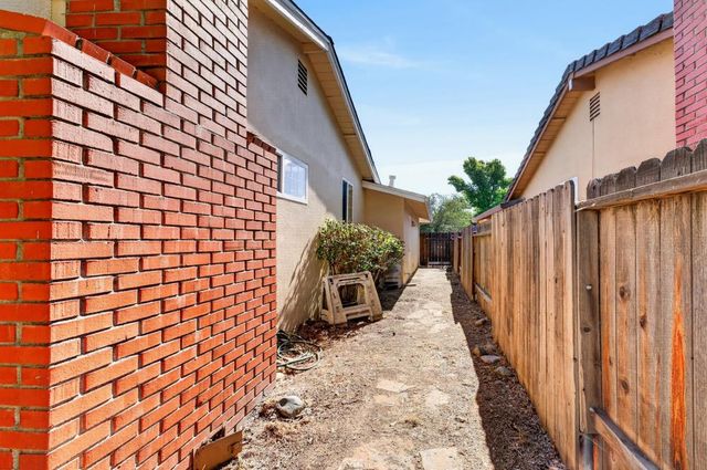 10653 Campana Way, Rancho Cordova, CA 95670