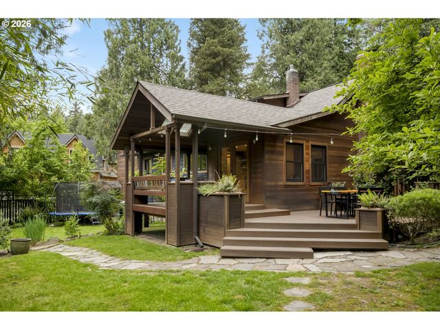 2595 Sw 87TH Ave, Portland, OR 97225