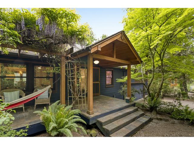 2595 Sw 87TH Ave, Portland, OR 97225