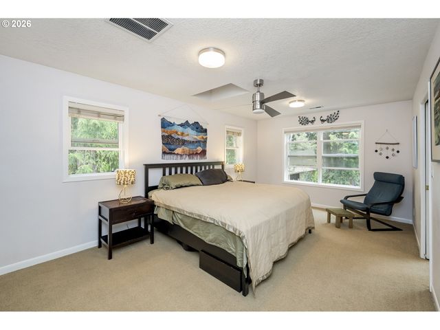 2595 Sw 87TH Ave, Portland, OR 97225