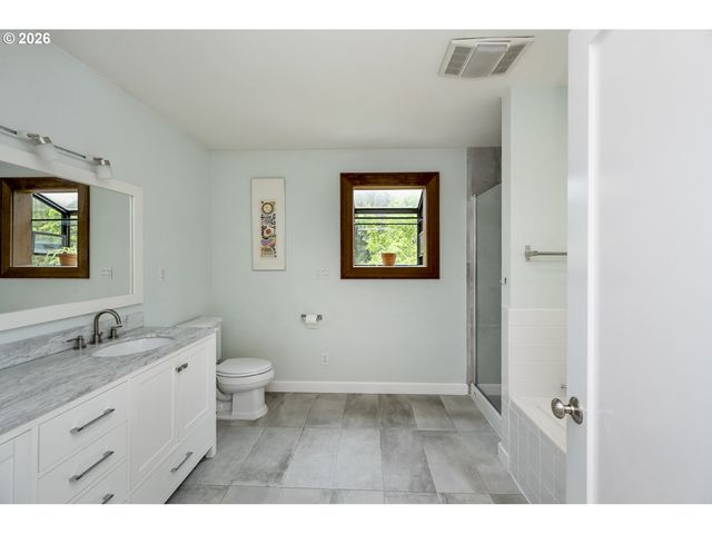 2595 Sw 87TH Ave, Portland, OR 97225