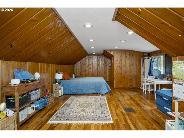2595 Sw 87TH Ave, Portland, OR 97225