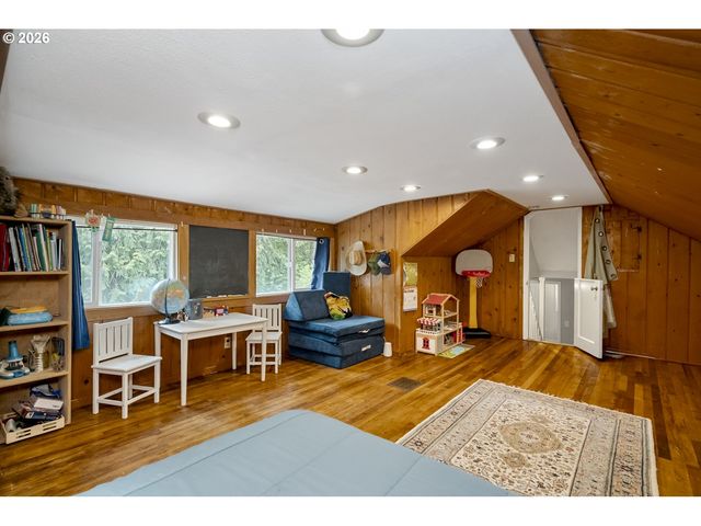 2595 Sw 87TH Ave, Portland, OR 97225