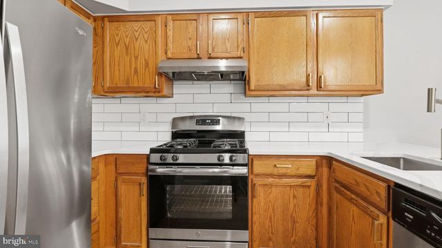 5106 TALL PNES, Pine Hill, NJ 08021