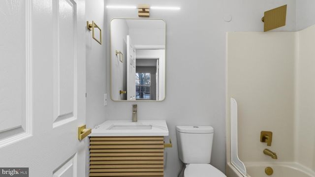 5106 TALL PNES, Pine Hill, NJ 08021