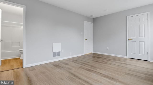 5106 TALL PNES, Pine Hill, NJ 08021