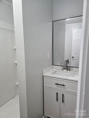 221 E Herman Street, Newton, NC 28658