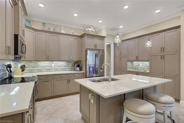 5752 Elbow AVE, Naples, FL 34113