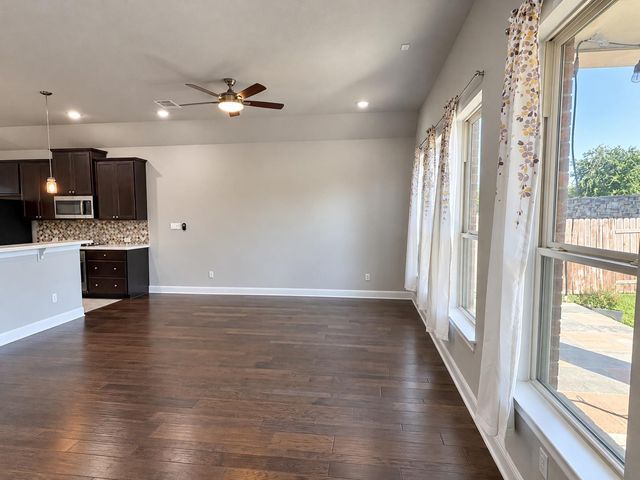 2637 Enza DR, Round Rock, TX 78665