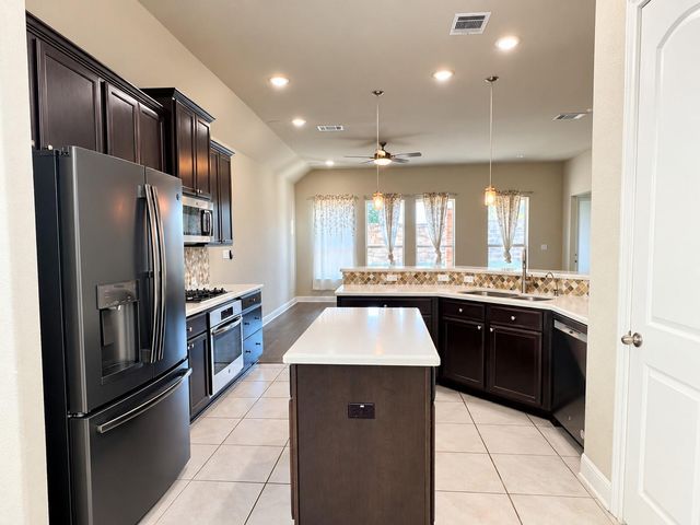 2637 Enza DR, Round Rock, TX 78665