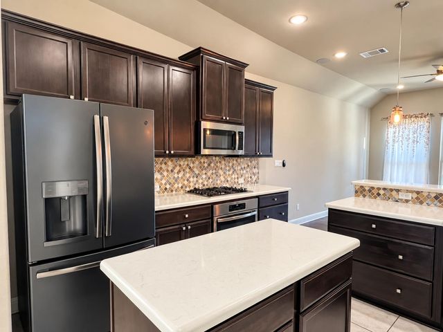2637 Enza DR, Round Rock, TX 78665