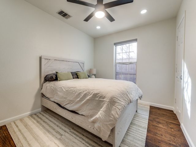 630 W Neely, Dallas, TX 75208