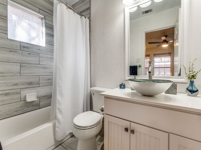 630 W Neely, Dallas, TX 75208