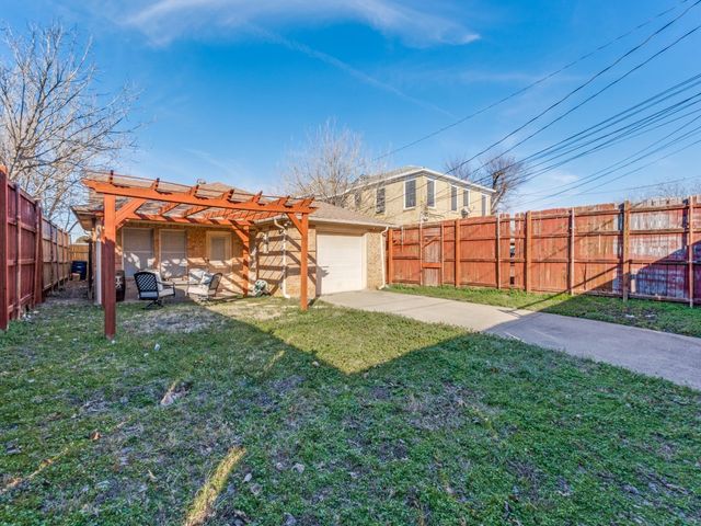 630 W Neely, Dallas, TX 75208