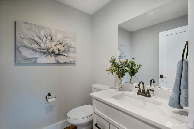 5175 NW El Camino Boulevard, Bremerton, WA 98312