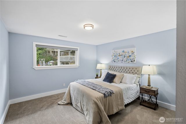 5175 NW El Camino Boulevard, Bremerton, WA 98312