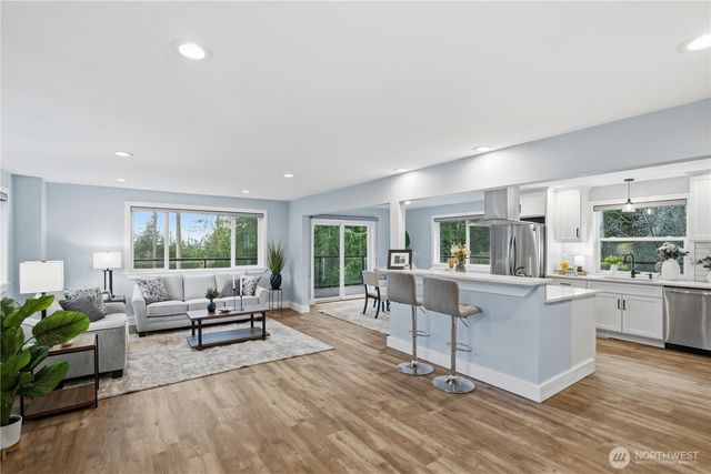 5175 NW El Camino Boulevard, Bremerton, WA 98312