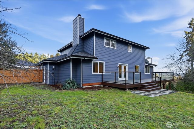 5175 NW El Camino Boulevard, Bremerton, WA 98312