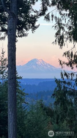 5175 NW El Camino Boulevard, Bremerton, WA 98312