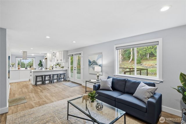 5175 NW El Camino Boulevard, Bremerton, WA 98312