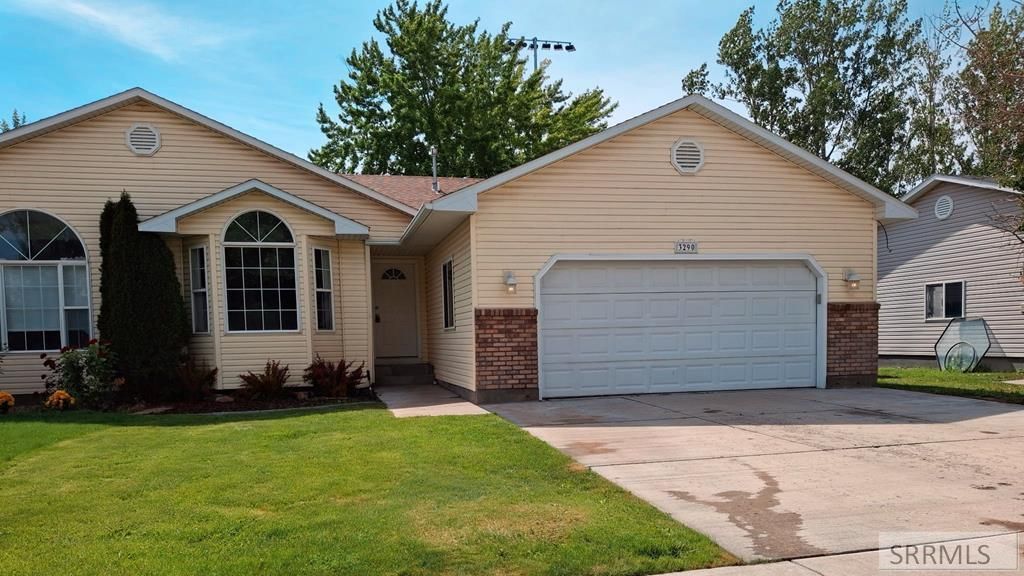 Image 1 of property listing at 3290 Carolyn Lane, Ammon, ID 83406