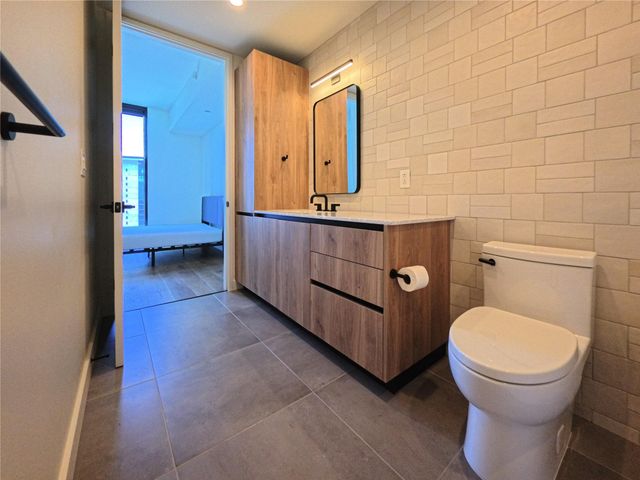 84 East Ave 3808, Austin, TX 78701