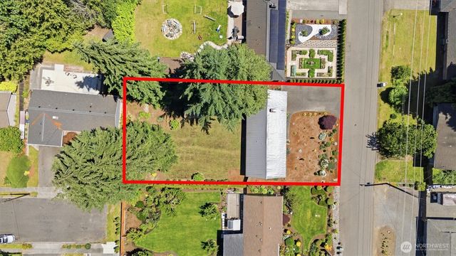 4627 192nd St SW, Lynnwood, WA 98036