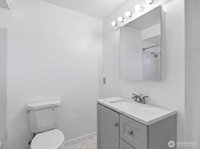 4627 192nd St SW, Lynnwood, WA 98036