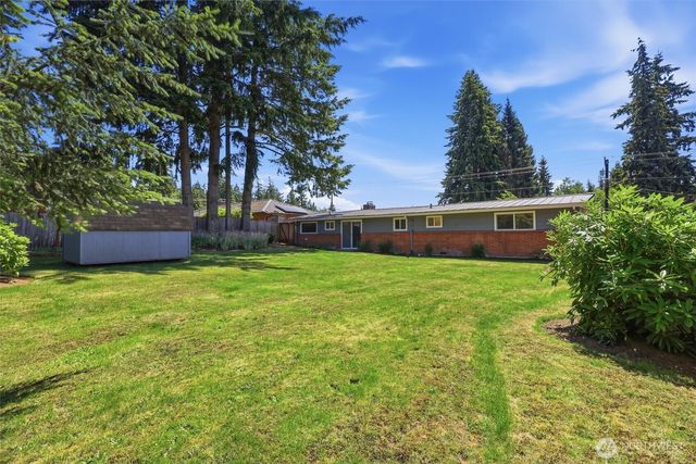 4627 192nd St SW, Lynnwood, WA 98036
