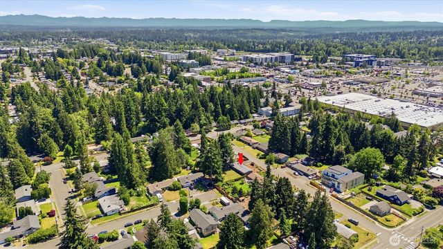 4627 192nd St SW, Lynnwood, WA 98036